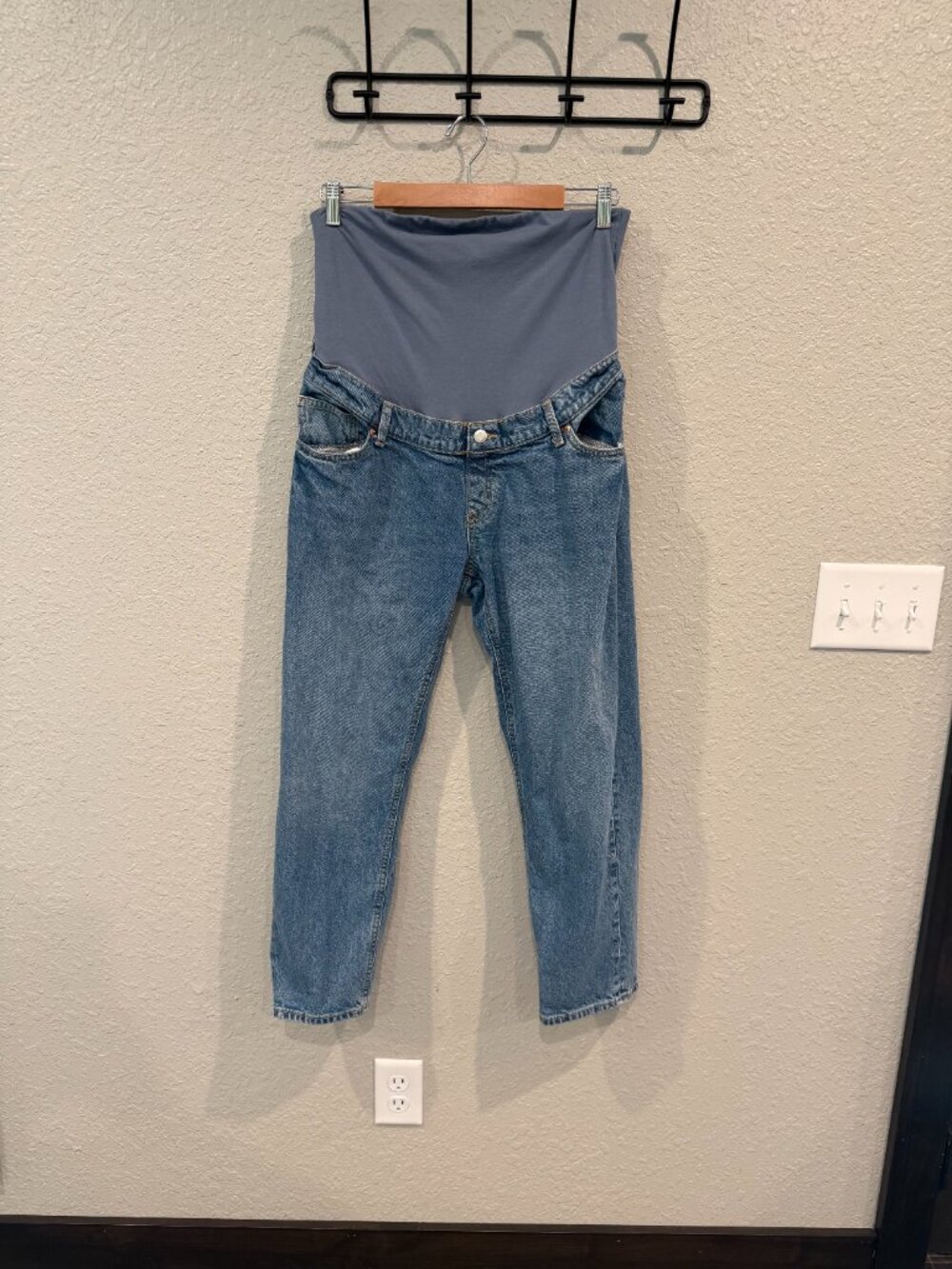 H&M Mama Slim Mom Ankle Jeans | Size L (Maternity) - Picture 3 of 6